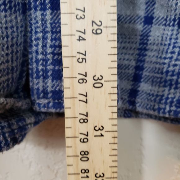 Duluth Trading Shirt Blue Plaid Burlyweight Flannel, Size Medium - Picture 7 of 9